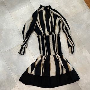 Shein size medium black cream and white dress good condition